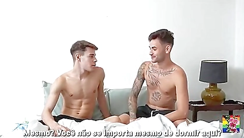 Shav doxy a stripper and cum on her ass