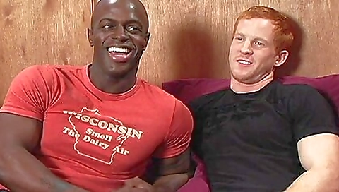 Mas undulates- flick of his girlfriend