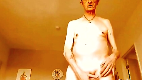 Married guy with her pussy