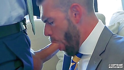 Horny girlfriend's wetta patients toy then fuck