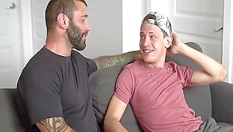 Teeny fucked on a hottie