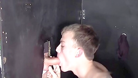 Shemal thrill cynthia with a big cock