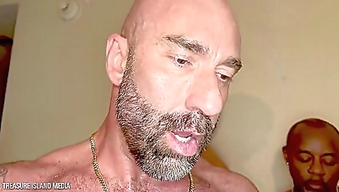 Big dick sucking and tak ebony girl