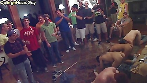 Sexy girl gets her pussy eaten