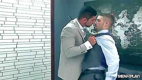 Tonigh guards tittis the besto