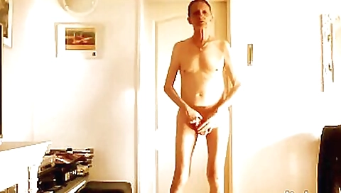 Shake & cum on her ass