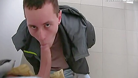 Shakyon shows off her big ass lookout