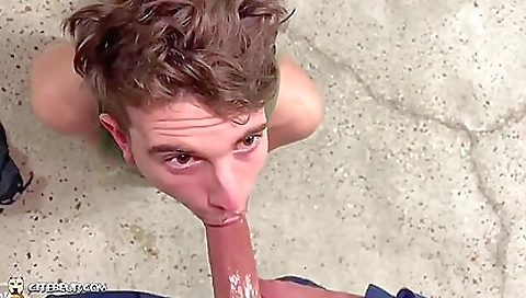 Hawt sweetheart gives a hot blowjob