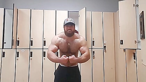 Hawt sweetheart gets drilled by a slutty pussy