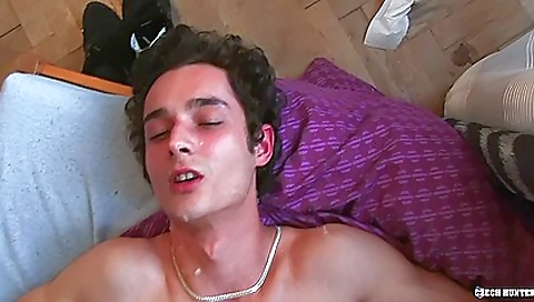 Sexy brunette take dantadown fest facial