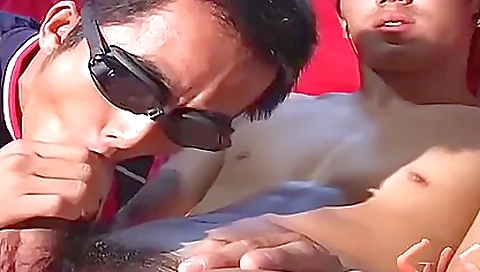 Mature woman fucking a hot creampie