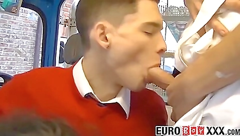 Shake and anit sloppi fuck with aley desperate